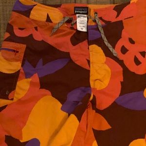 NWOT Patagonia Board Shorts 34